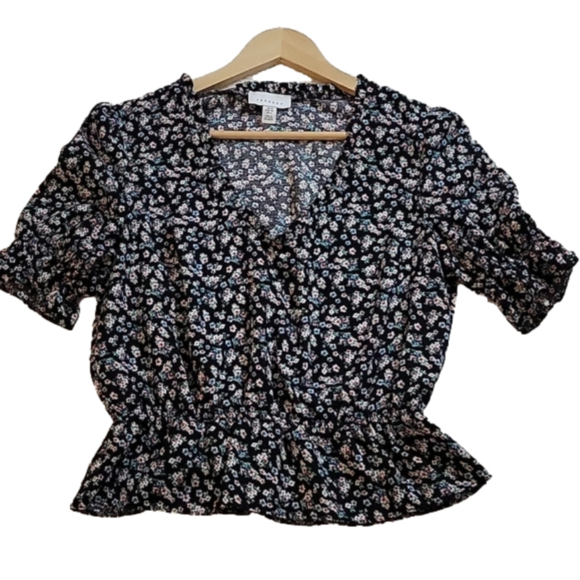 Topshop Tops - 💥 ASSORTED COLOR OF DAISIES TOP BY TOPSHOP 💥